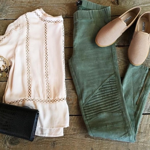 vici dolls Pants - Olive Moto Jeans/Jeggings